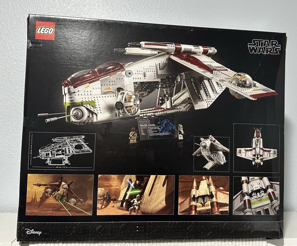LEGO Disney Star Wars: Republic Gunship (75309) Ultimate Collector Series - image 2 of 4