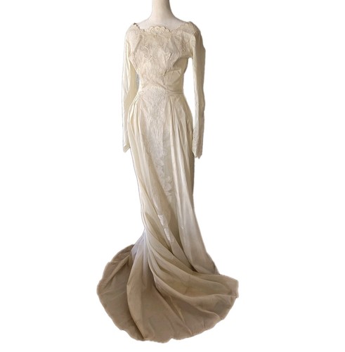Vintage 1950s Ivory Wedding Gown, Romantic, Pearl, Lace, Train, Victorian - Picture 3 of 15