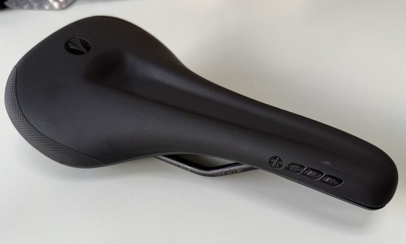 SDG Bel Air V3 Max Lux-Alloy Saddle Black / Black