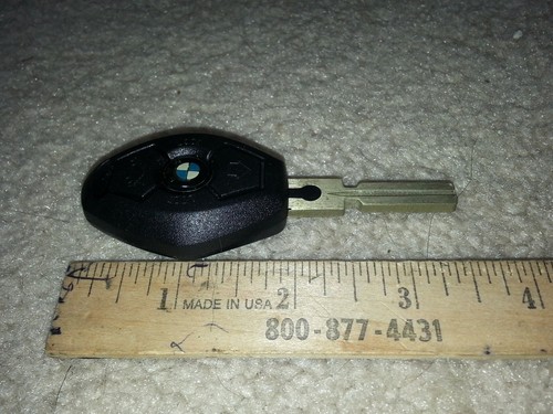 BMW Uncut Key with  Keyless Remote Entry FOB- NOS - Picture 1 of 4