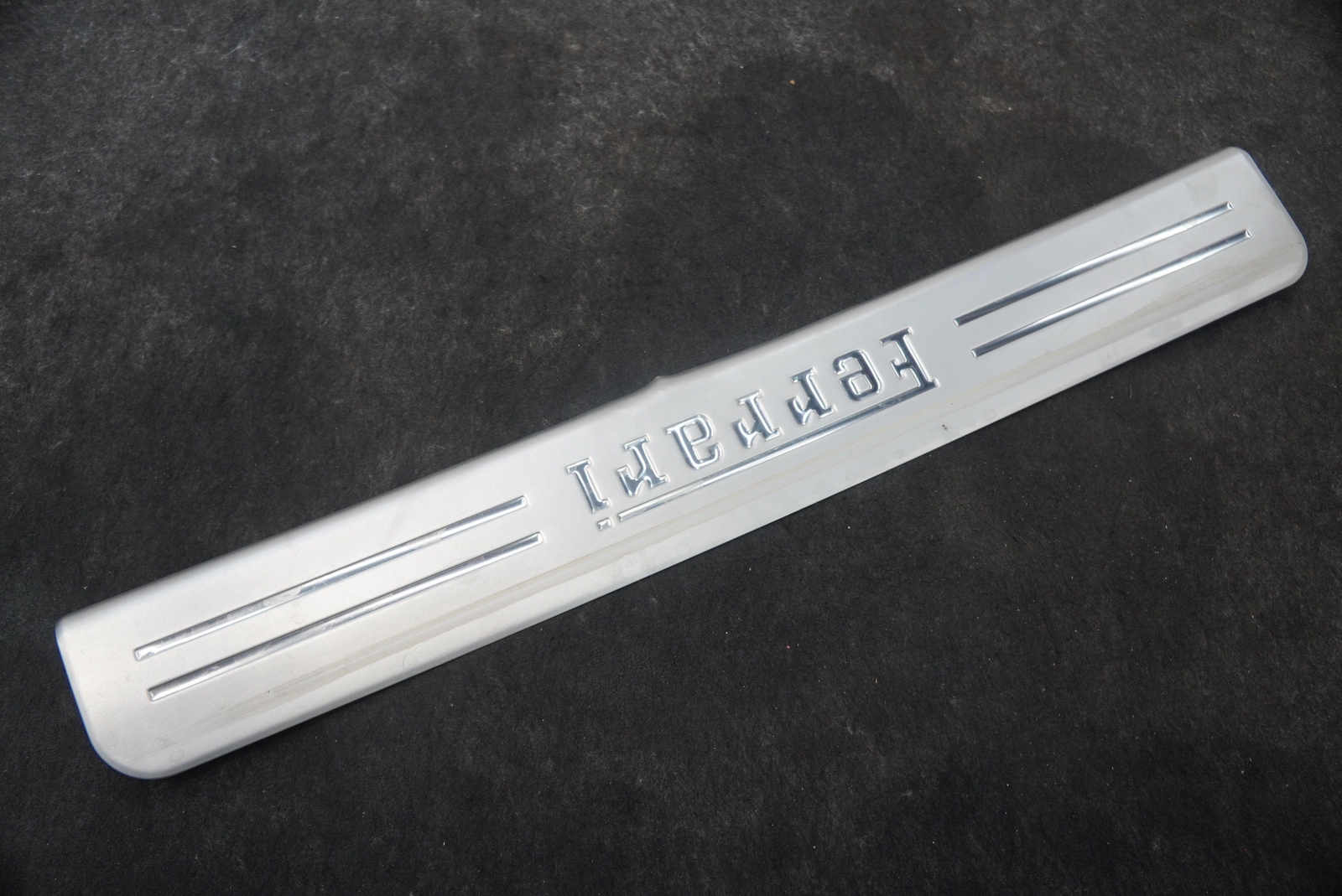 Right Door Sill Scuff Kick Plate Trim Cover Panel 85082500 Ferrari California T