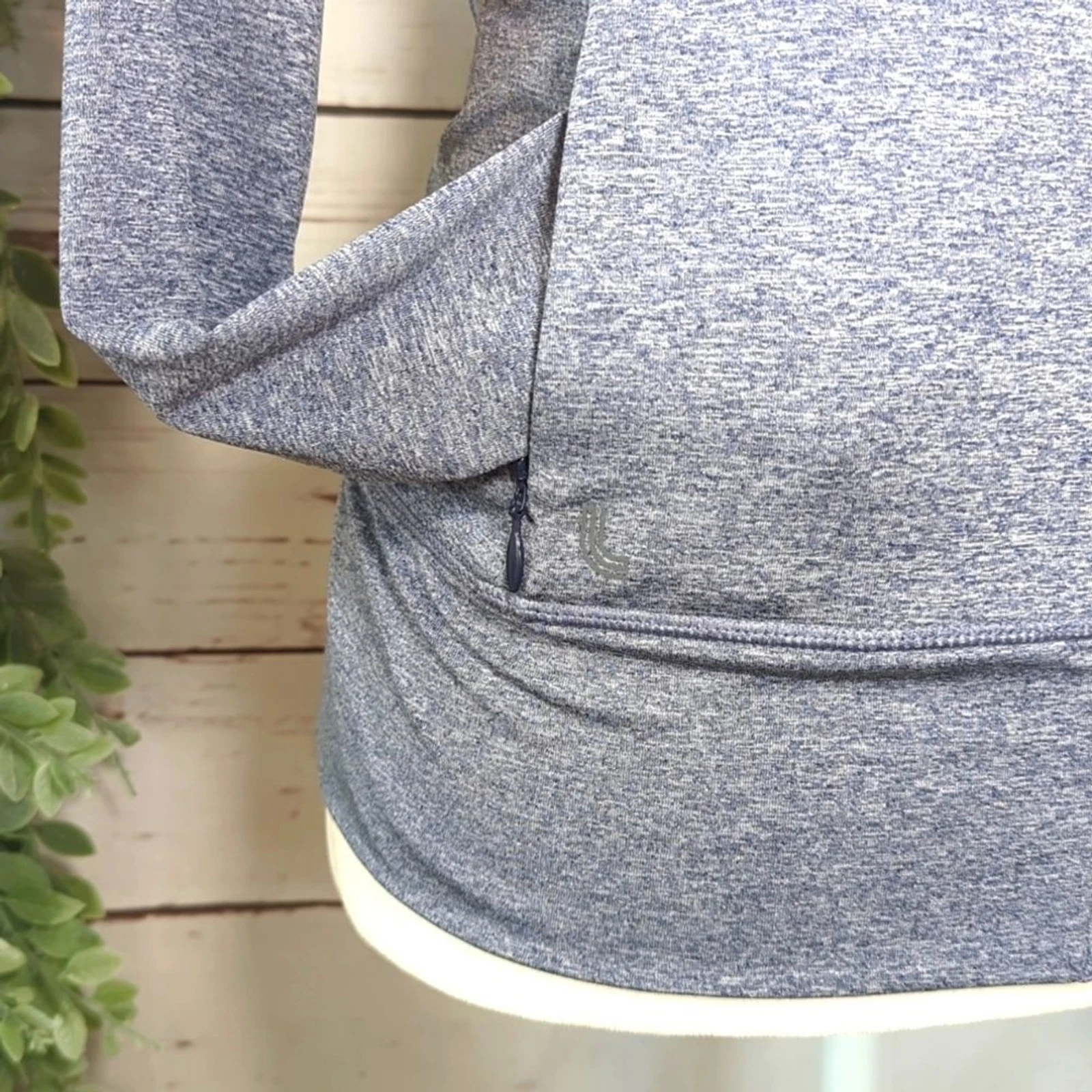 lole athleisure activewear workout slim thumbholes yoga jacket