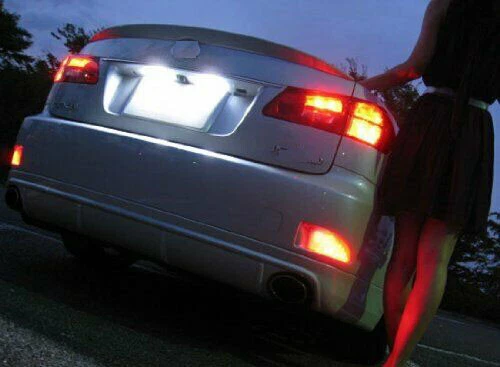 LED Rear Bumper Reflectors Lights Red Lens 33-SMD For 2006-13 Lexus IS250 IS350 Foto 3 de 4