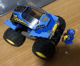 Lego Racers 4585 Nitro Pulverizer Pull Back Motor with Minifig Complete