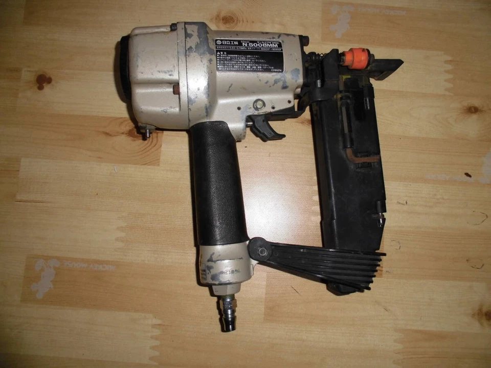 Hitachi  Normal Pressure Nailer N5008MM - Image 2 of 2