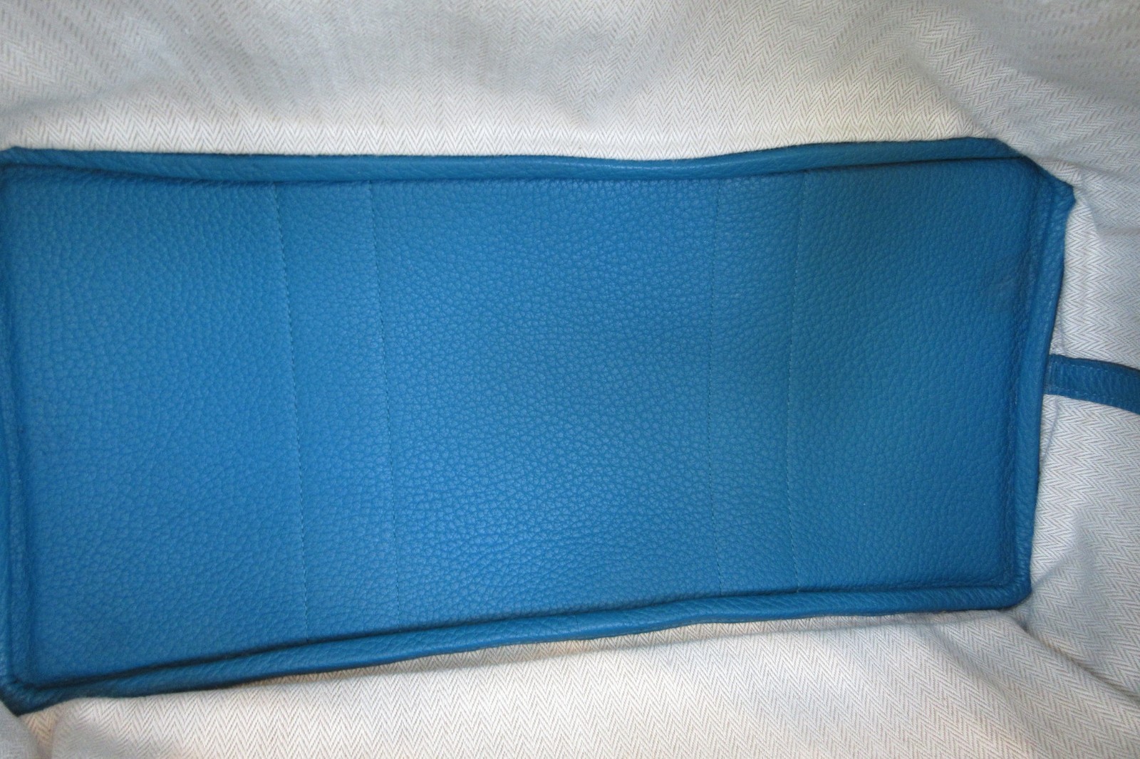 Picture 18 of 24