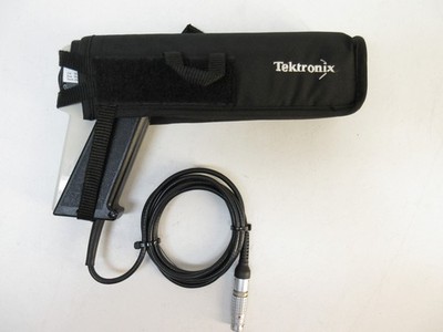 Tektronix TCP303 15MHz, 150A, AC/DC Current Probe