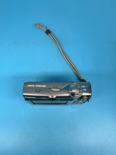 Canon IXUS 850 IS 7.1MP Digital Camera, Silver - Tested - Picture 6 of 10