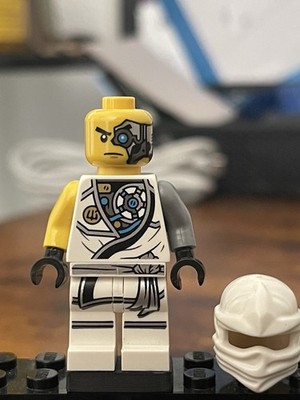 Lego Ninjago 853544 - Zane Minifigure with Tournament Robe NJO228