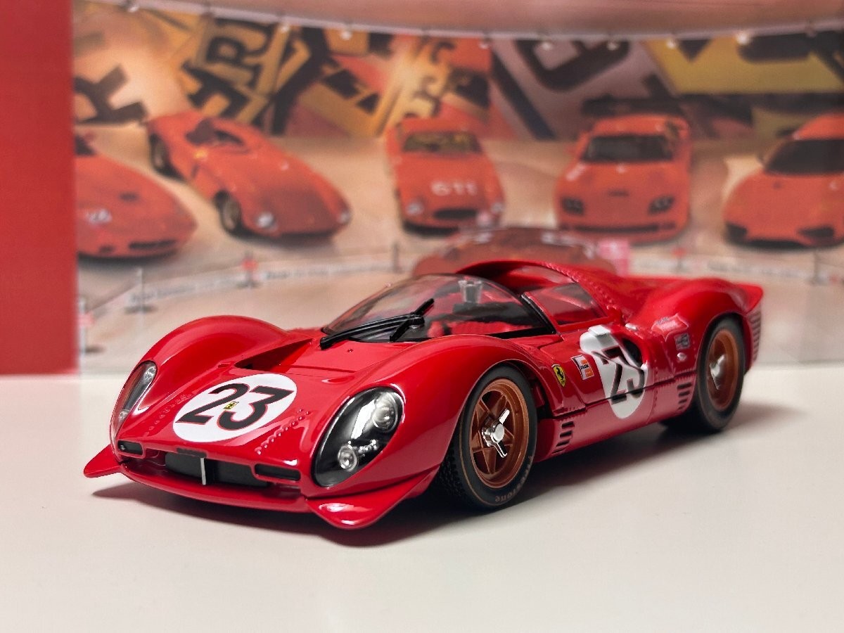 1/24 フェラーリ 330 P4 #23 デイトナ1967優勝車  ブラーゴ製 Amazon.com: Bburago 1:24 Racing Ferrari 330 P4 Daytona 1967