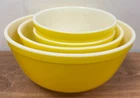 Set of 4 Vintage Pyrex Daisy Yellow Nesting Mixing Bowls USA 401 (2)/402/403