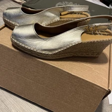 Toni Pons Croacia Womens Espadrilles Sandals US 7..5 Leather Wedge Heel NWOB