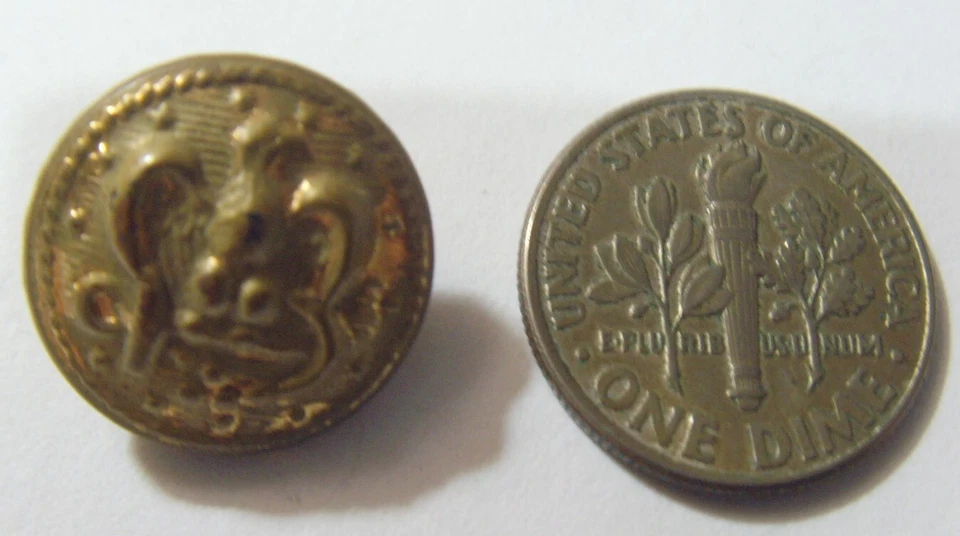 Antique 15 mm collector metal button US Navy eagle tinback 53448 - Image 2 of 3