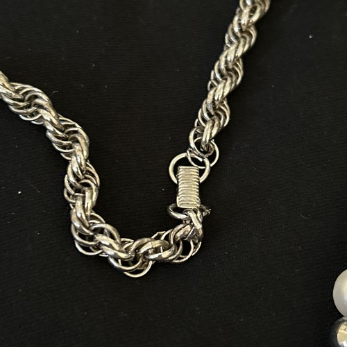 Vintage Fashion Double Strand Beaded Necklace Silver Tone Faux Pearls Chain - Picture 3 of 6