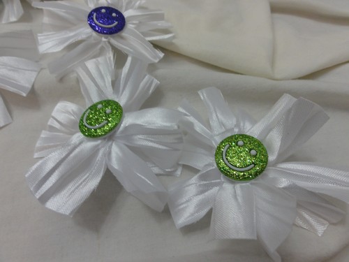 11 pc Satin Ribbon Bow Flower Appliques Sewing Art Decoration ~ Smile Face - Picture 5 of 10