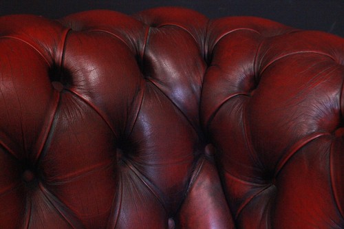 Bella Poltrona Chesterfield Chester club / pelle bordeaux / originale inglese/UK - Foto 5 di 8
