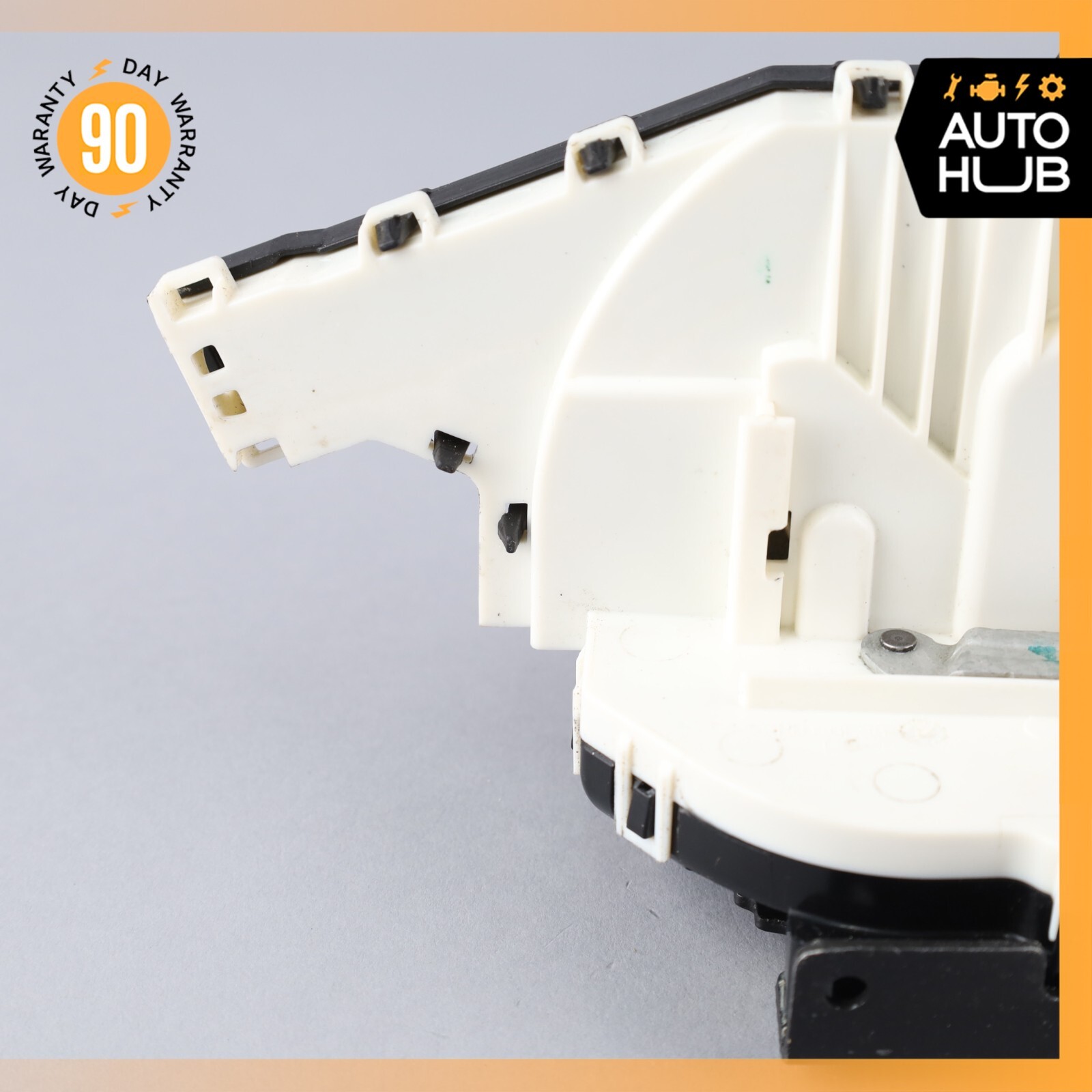 17-20 Maserati Levante M161 Front Left Side Door Lock Latch Actuator OEM 64k