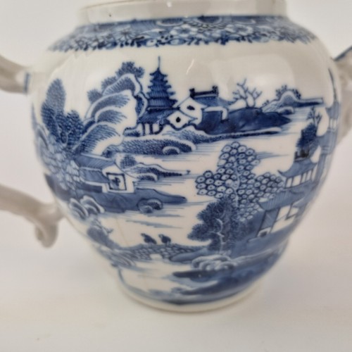 Antique 18th Century Chinese Blue And White Teapot With Landscape Decoration - Picture 5 of 11