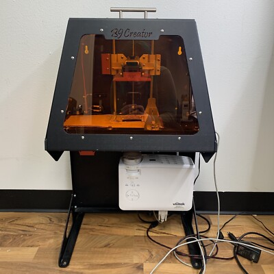 B9 Creator Resin Based Mini 3D Printer w/ Vivitek D535-B9C Projector - 19''L 31''H
