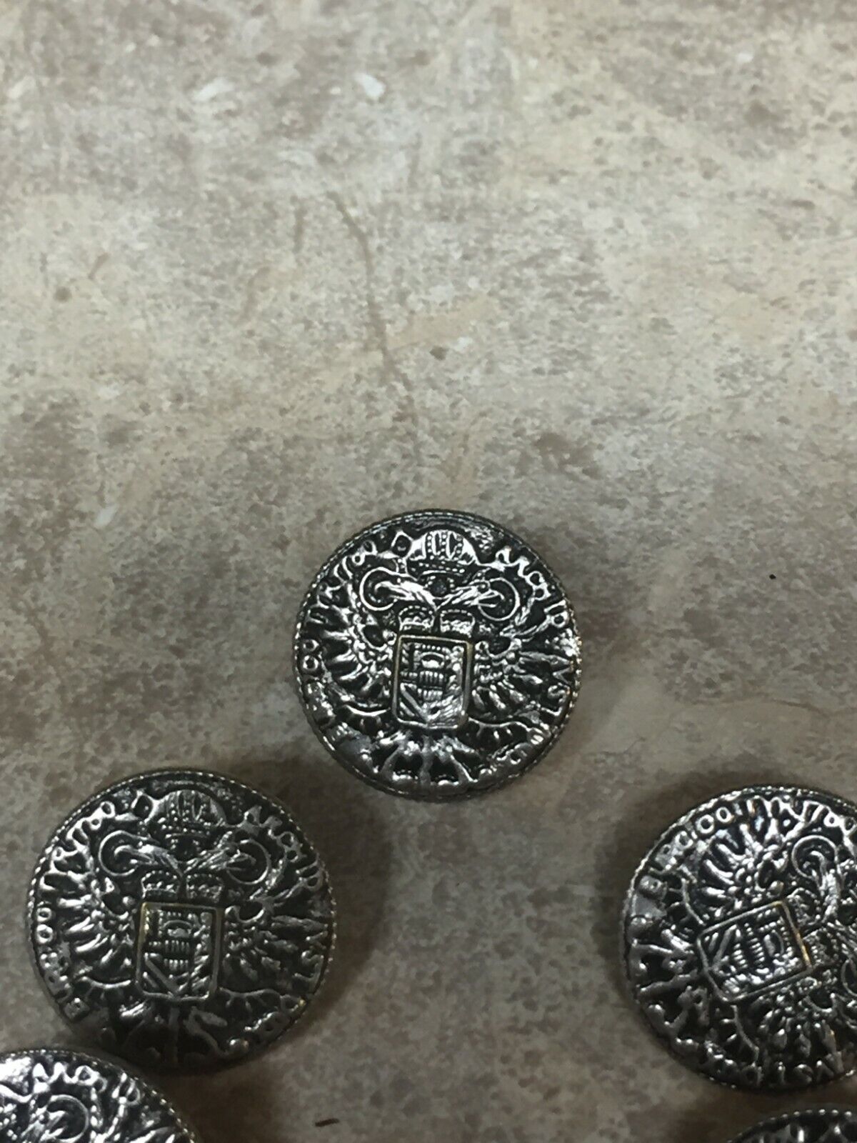 Picture 4 of 5