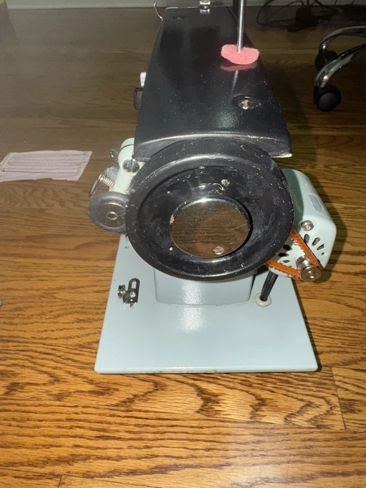 Máquina de coser Japón totalmente restaurada. Cuero de lona de primera calidad y demin. YD Foto 3 de 4