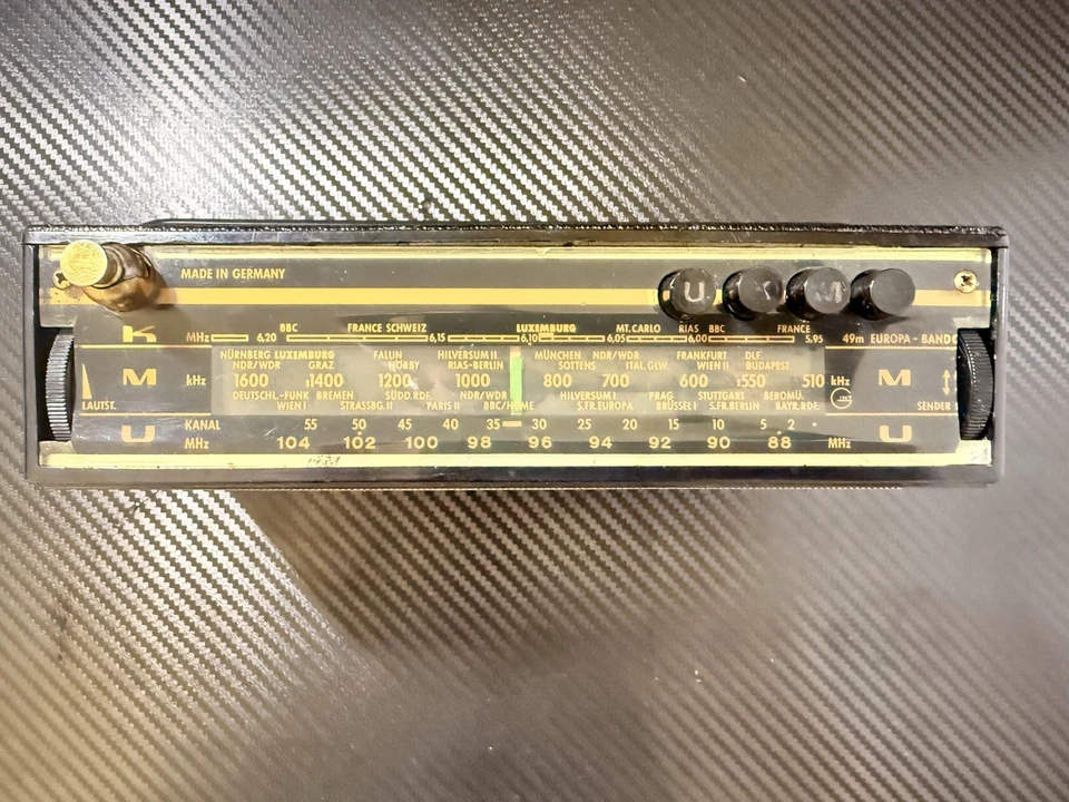 Grundig Prima Boy - Vintage Transistor Radio (1970s) - Image 4 of 4