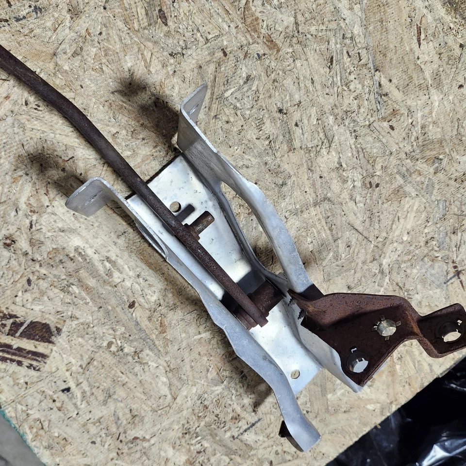 Conjunto Pedal Freno Transmisión Manual BONITO Usado y Soporte 84-89 Corvette Foto 4 de 4