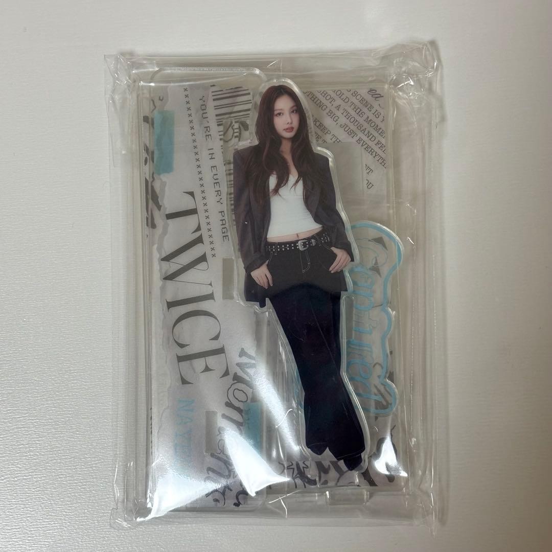 TWICE JAPAN SEASON'S GREETINGS 2026 “CAPTURED MOMENTS” OFFICIAL