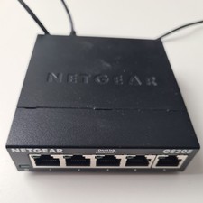 NETGEAR GS305 5-Port Gigabit Switch Desktop