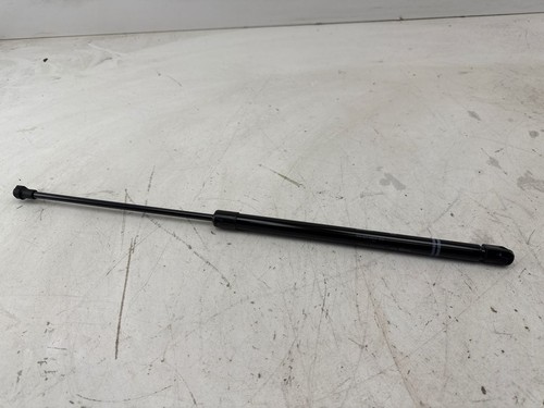 Volkswagen Golf VIII 2023 Hinten 5H6827550K LAA11444