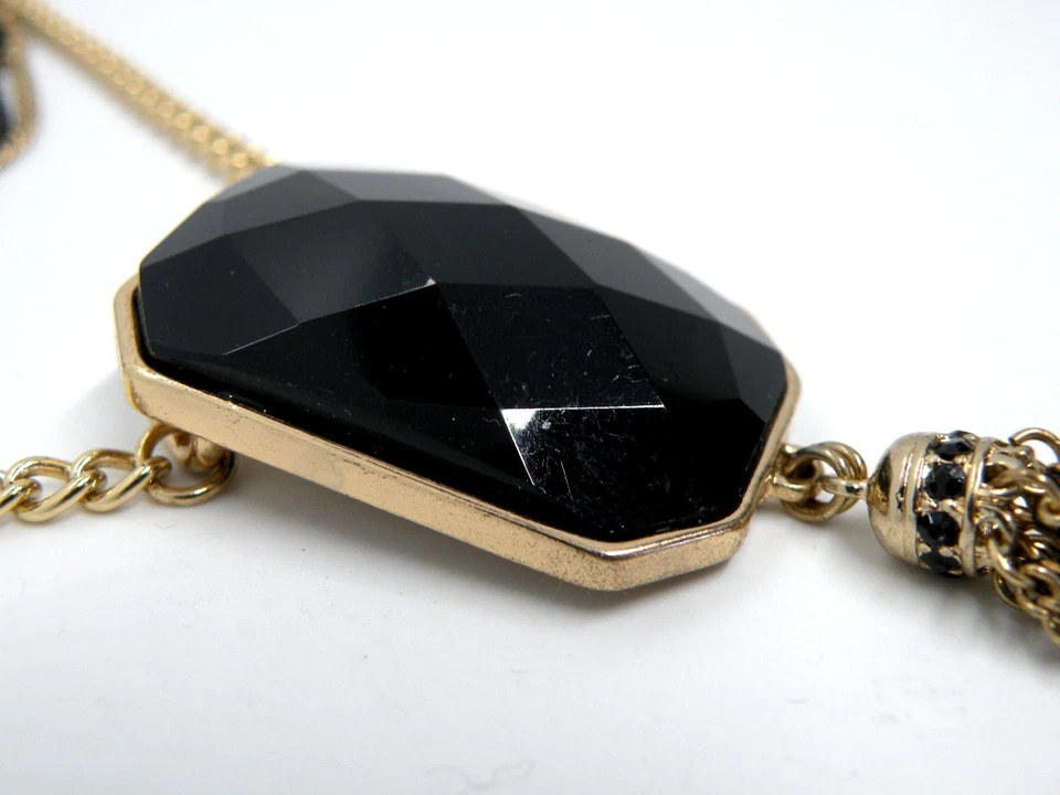 Collar Colgante Borla Tono Dorado Firmado en Nueva York Negro Multi Hilos Capas Foto 4 de 4