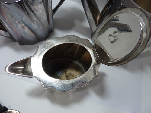 VINTAGE Silverplate, 3 Piece COLLECTION Tea Set ART DECO Style - Picture 7 of 14