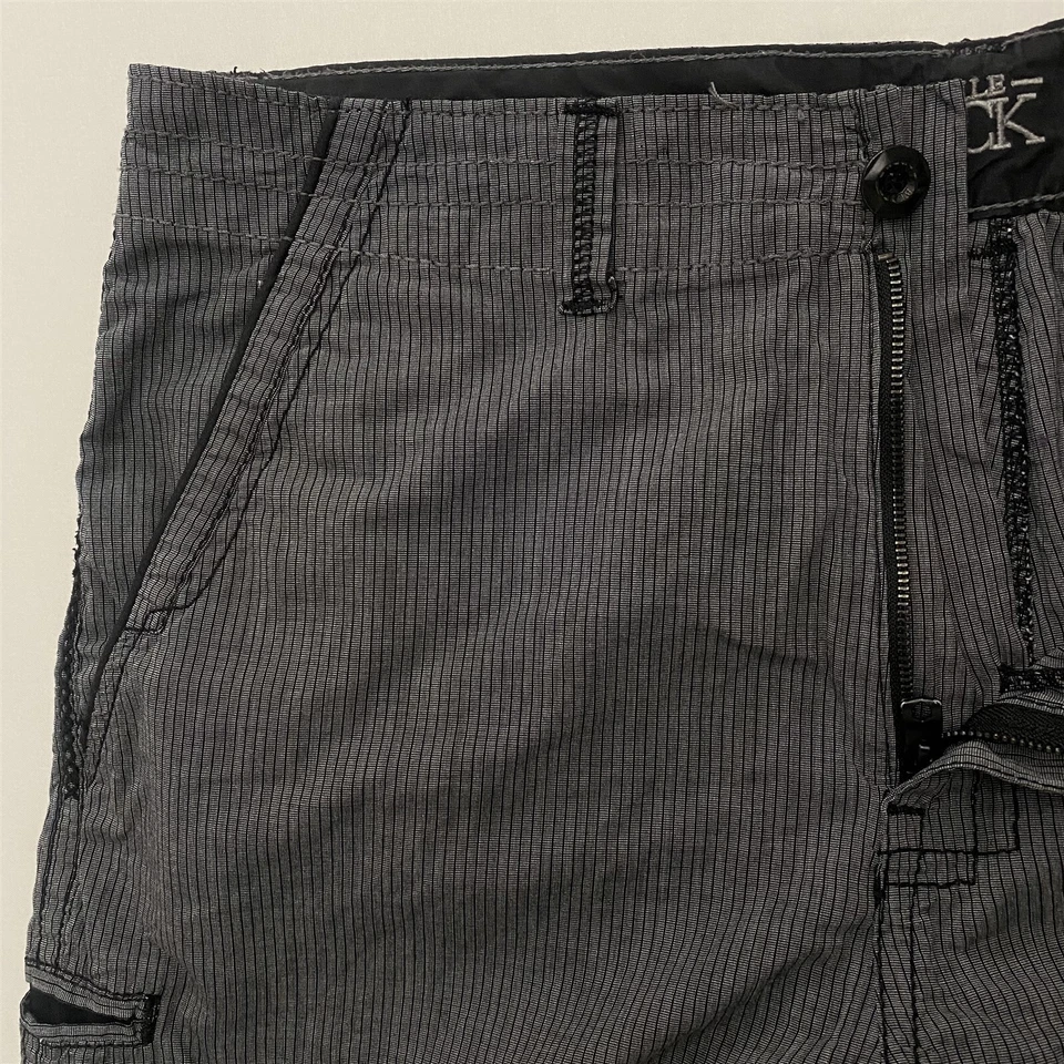 Pantalones Cortos Informales BKE Hebilla Negros 36 x 11" Ajuste Atlético "Hollwood" Rayas Negras Foto 3 de 4