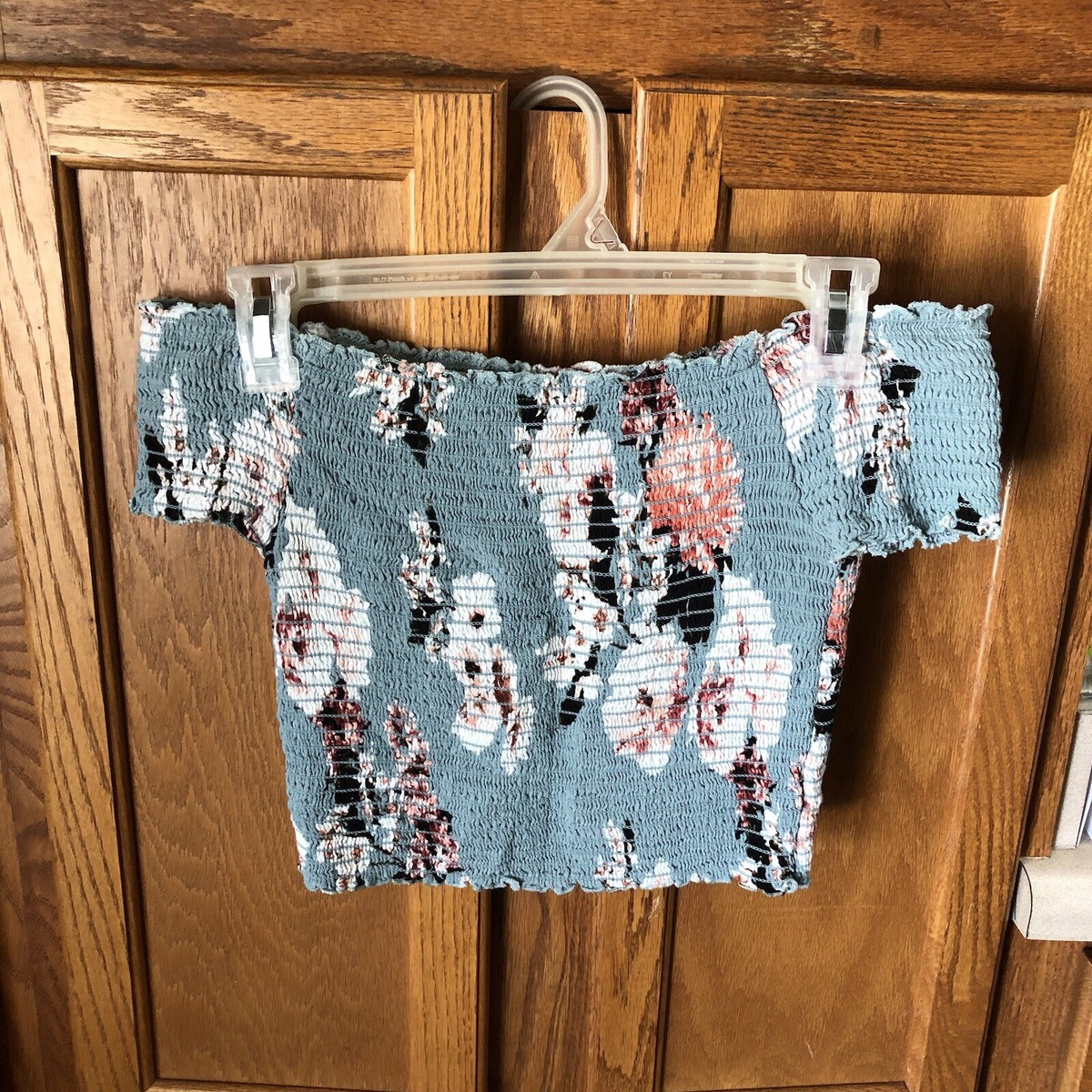 Kendall \u0026 Kylie Green Off the Shoulder Floral Smocked Ruffle Crop Top Size  Small | eBay