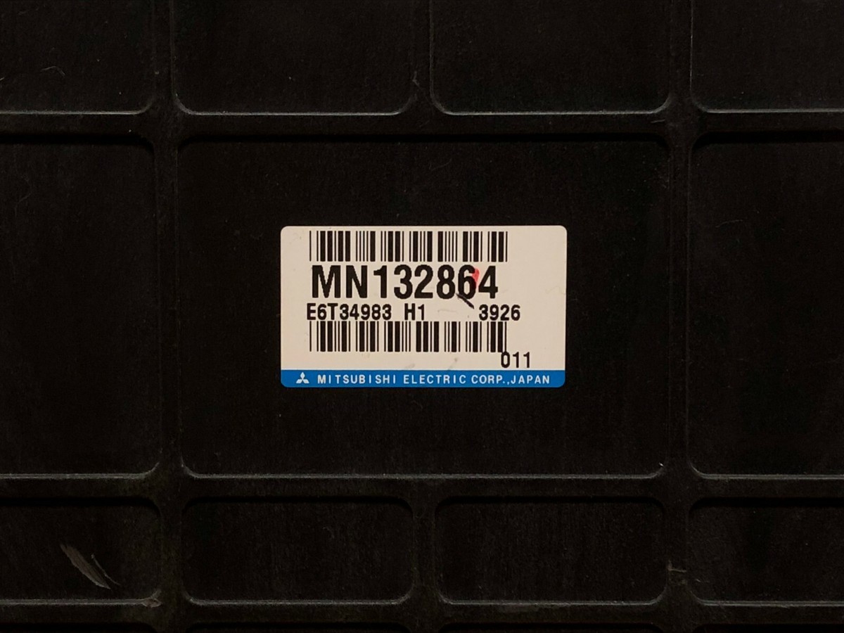 04 Mitsubishi Lancer 5sp Manual MTX Module ECU ECM PCM