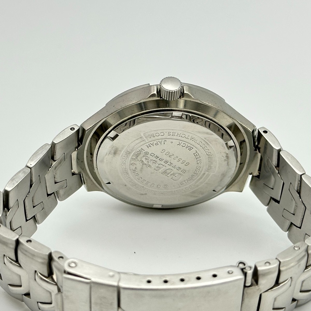 Men's GUESS Waterpro Silver Tone Classic Bracelet Watch Men's GUESS Waterpro Silver Tone Classic Bracelet Watch