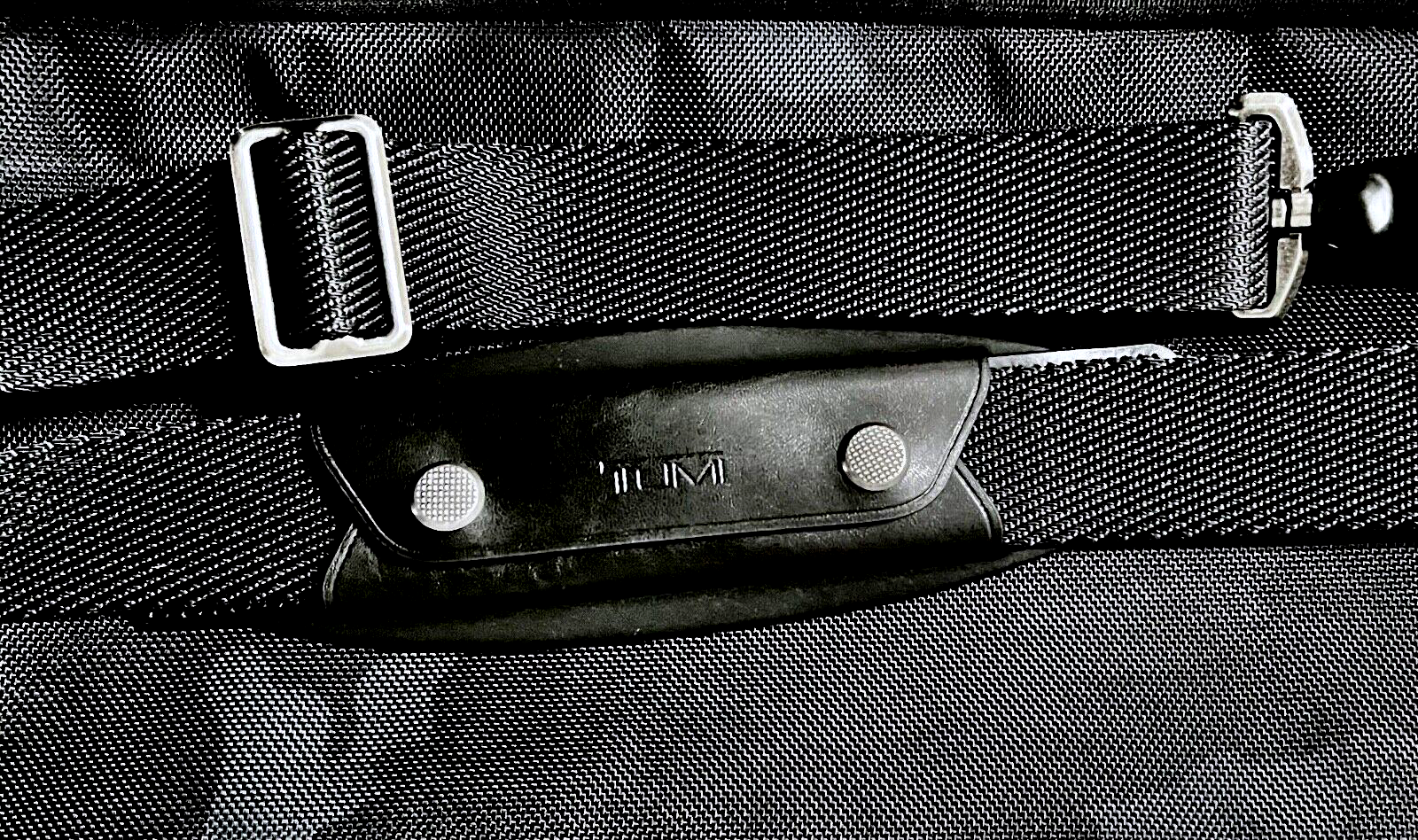 NWT TUMI MCMILLIN 18in GYM OR SPORTS BAG; NAVY BLUE CAMO CAMOUFLAGE eBay