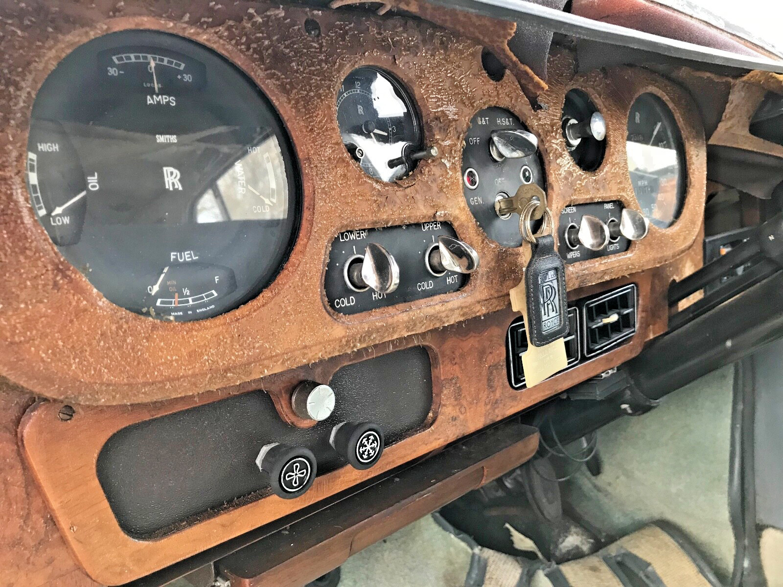 Rolls-Royce Silver Cloud 1955 Brace