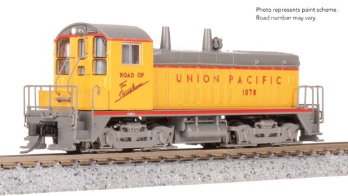 BLI N 9315 EMD NW2 Switcher Locomotive Union Pacific #1090 (DCC and Sound) - Picture 2 of 2