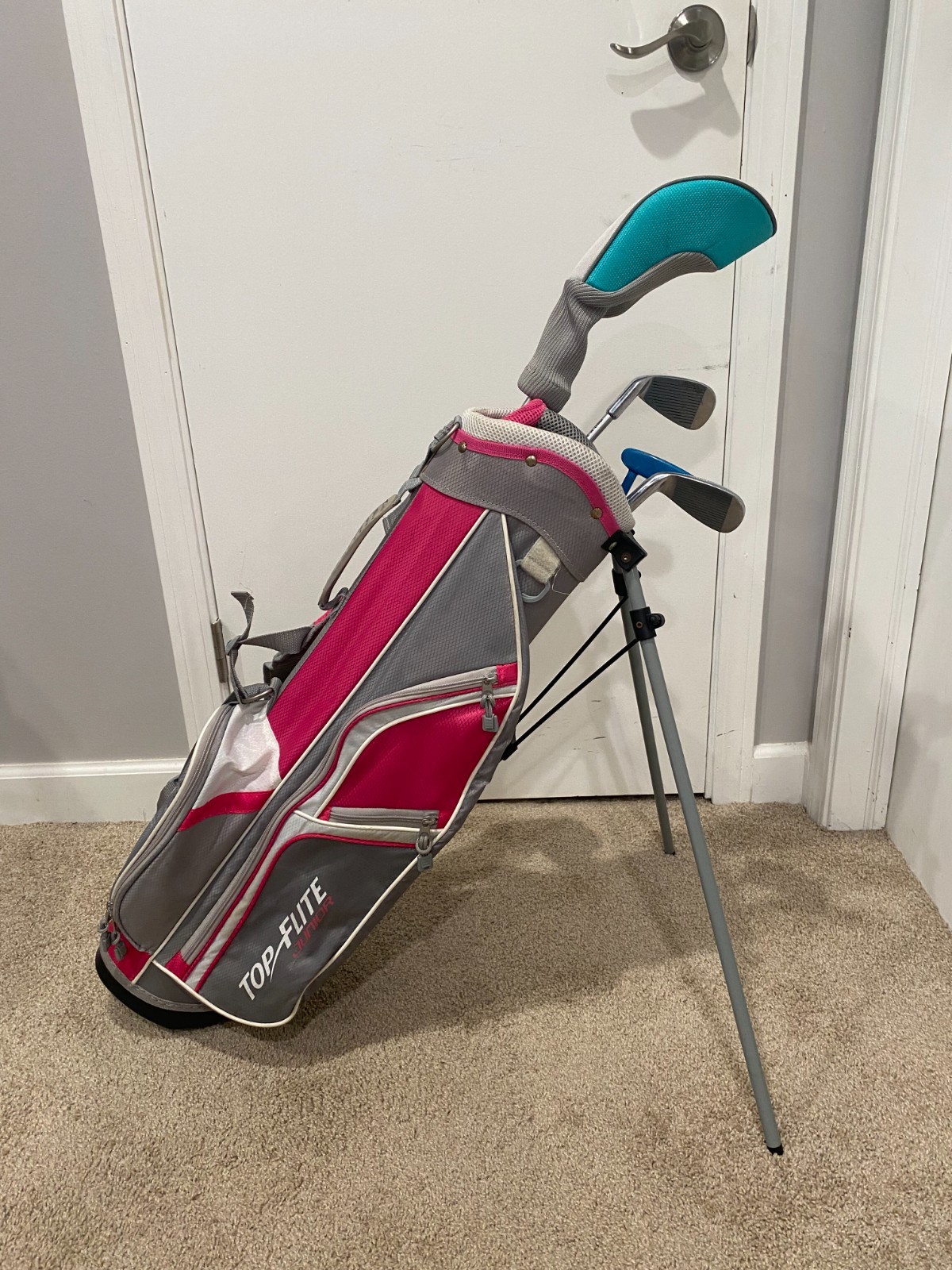 Set W/ Top Flite Stand Bag - 4 Clubs - Rh - Driver = 39.5"