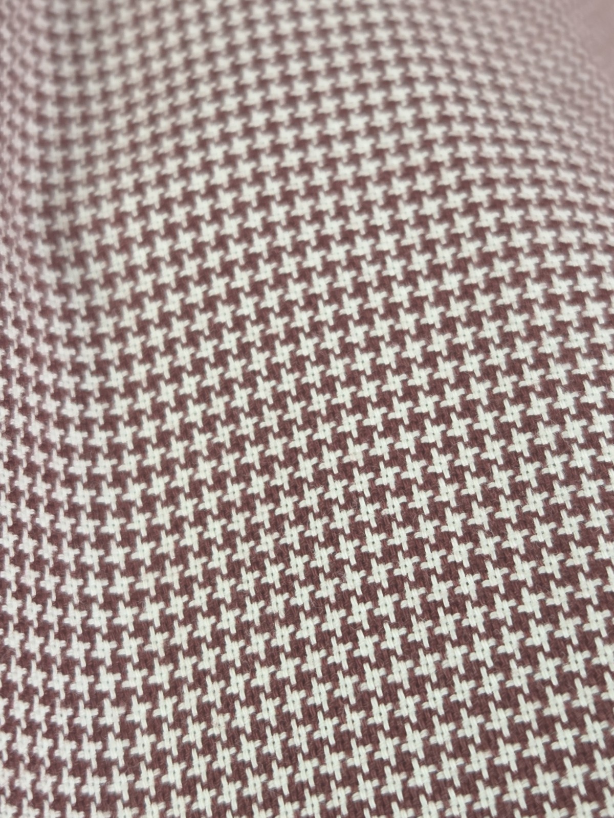 L.L. Bean Wrinkle Resistant Long Sleeve Maroon Geometric Print Button Up Medium