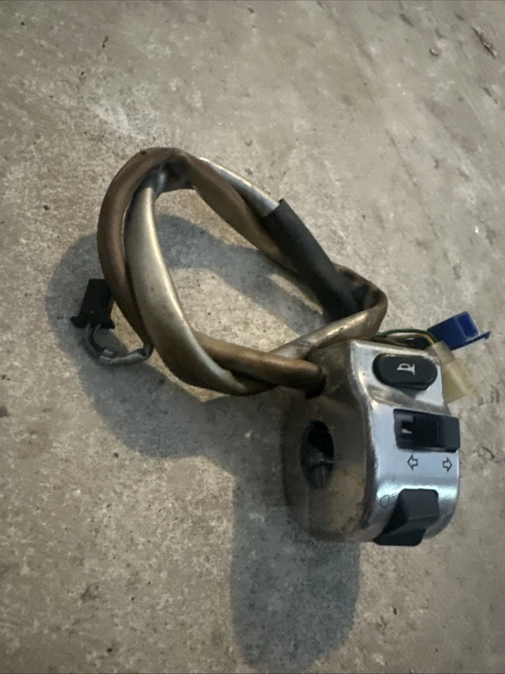 96 Yamaha XVZ1300 Royal Star Venture Left Handle Bar Control Switch - Image 3 of 4