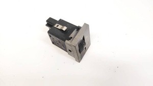 13138251 Schalter Sitzheizung 32429810 Opel Vectra DE1861386-97