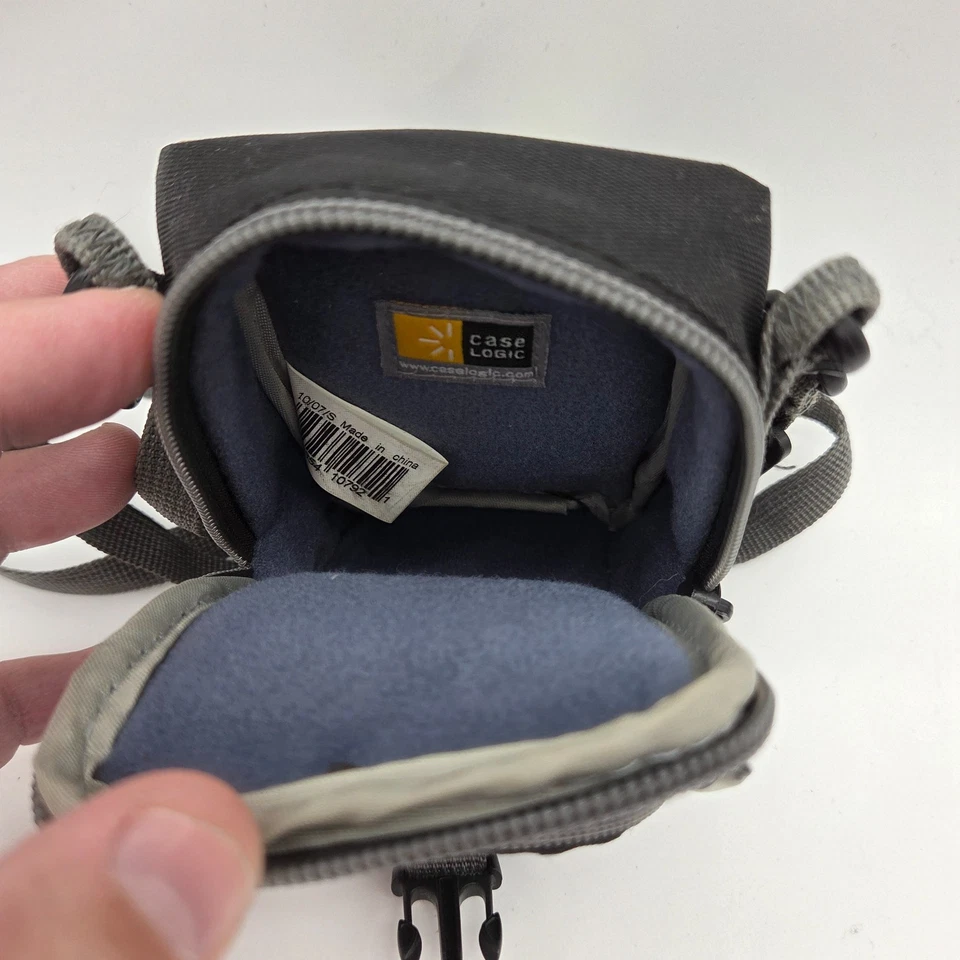 Case Logic Compact Camera Bag – Black & Grey Padded Shoulder/Carry Case - Image 4 of 4