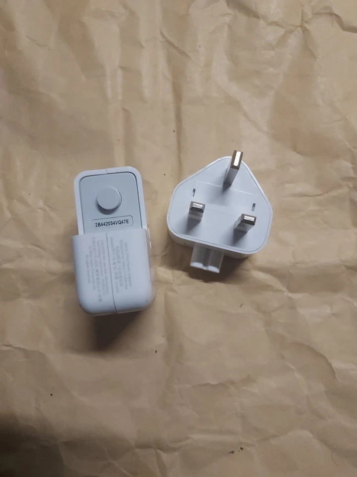 Apple Ipod FireWire Charger A1070 Unit Only No Cable - Genuine Tested - Image 4 of 4