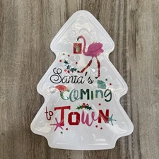 CYNTHIA ROWLEY CHRISTMAS COOKIE PLATE FLAMINGO SANTA COMING TO TOWN MELAMINE NEW