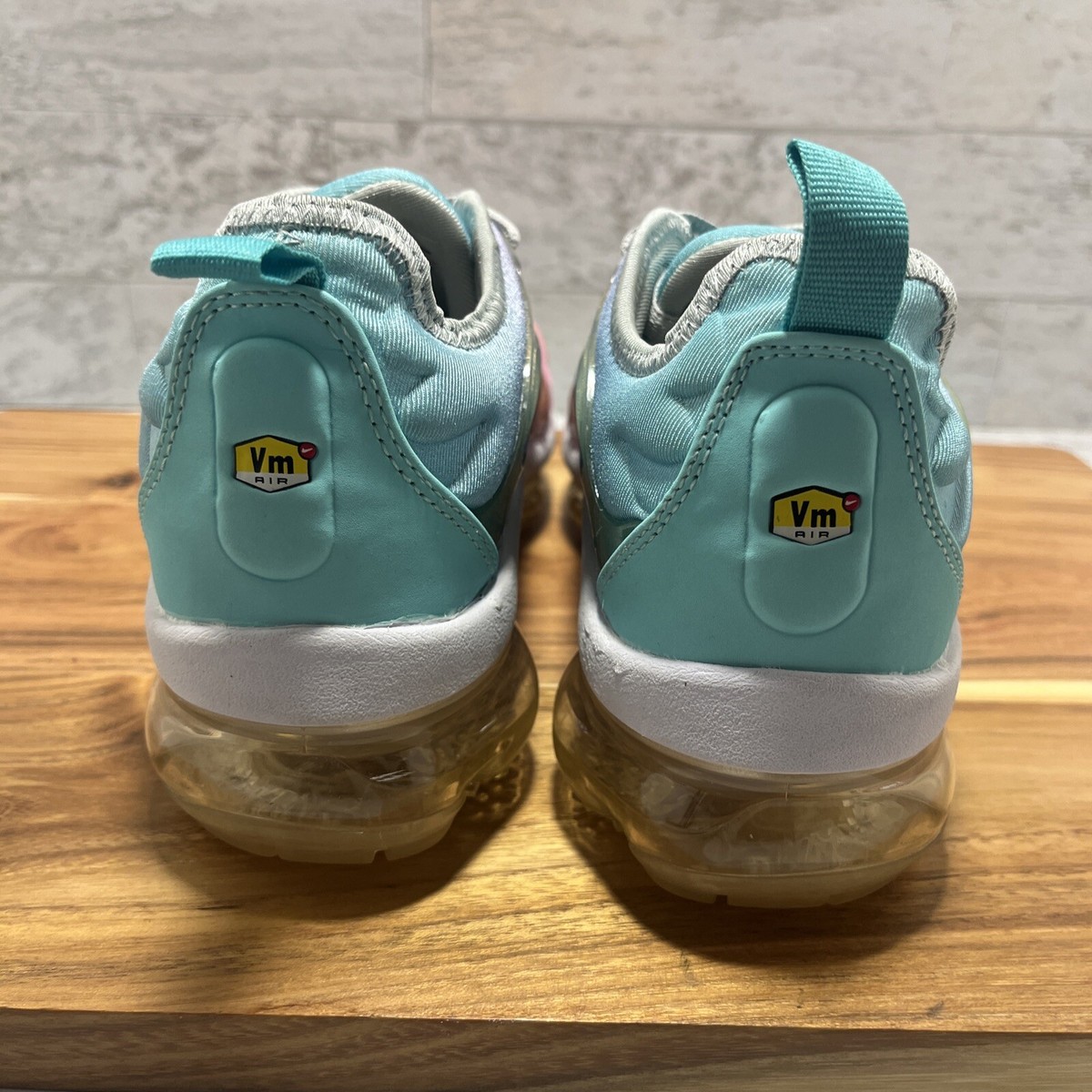 Nike Air Vapormax Plus Pastel Athletic Shoes Women's Sz 8
