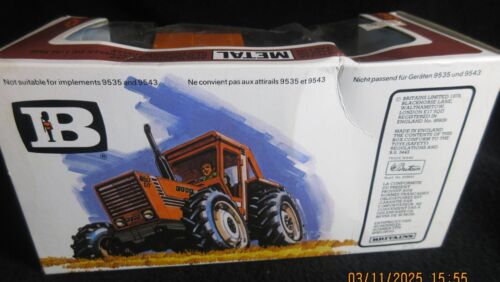 Vintage Britains Fiat 880 DT Trattori Tractor 9528 Toy w/ driver England 1/32 #2 - Picture 3 of 7