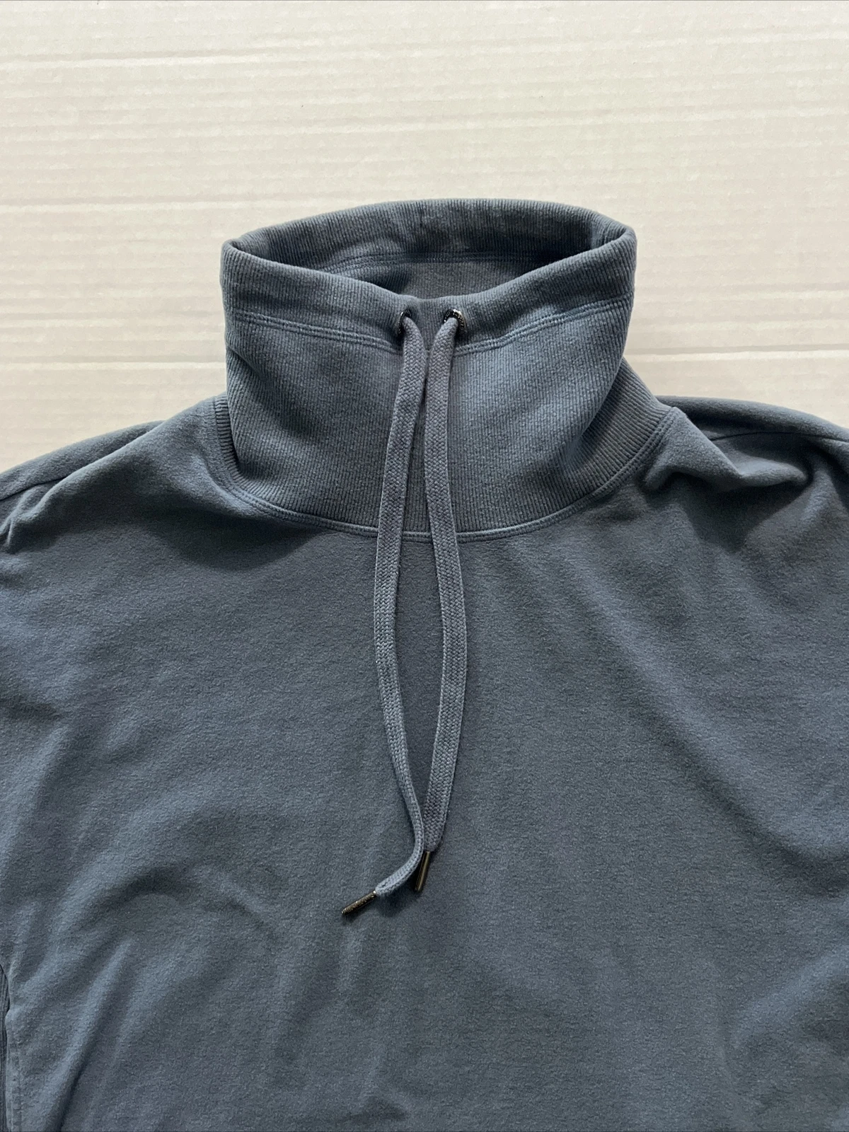 sweaty-betty mock neck long sleeve cropped sweatshirt