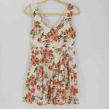 Urban Outfitters Kimchi Blue Floral Scoop Neck Fit & Flare Mini Dress Size Small
